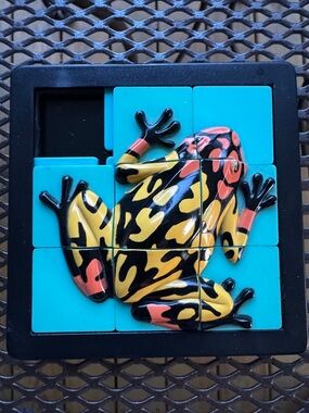 RARE Vintage 1993 DaMert Company 3D Slide Puzzle Orange Yellow Spotted Frog